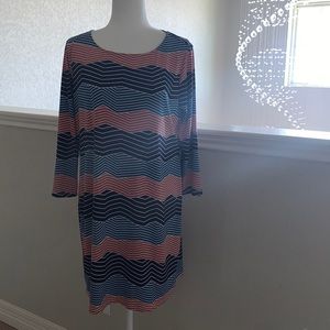BCBGMAXAZRIA multi digital wave shift dress size Large